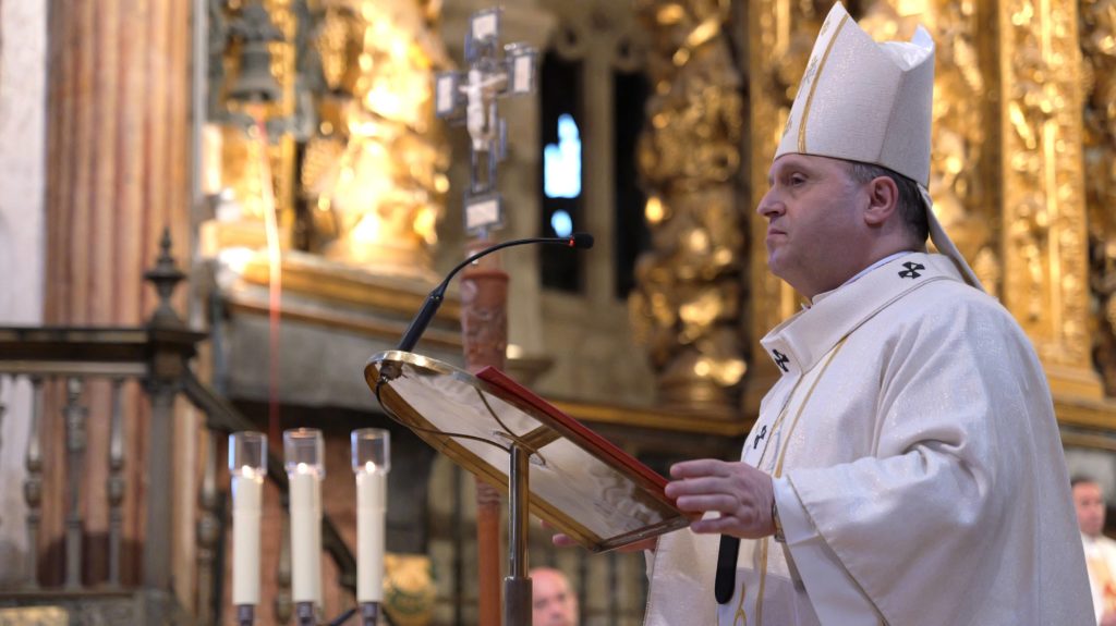 El arzobispo afirma en la Misa de Pascua que "desde la Resurrección ...
