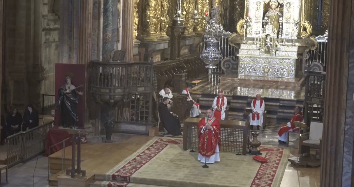 El arzobispo de Santiago afirma en Viernes Santo que la cruz es signo ...