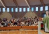 El Arzobispo de Santiago pide que la hospitalidad cristiana con los migrantes se convierta en una práctica constante