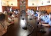 Los scouts de Galicia y Portugal presentan al arzobispo de Santiago una guía del Camino y una futura red de albergues scouts